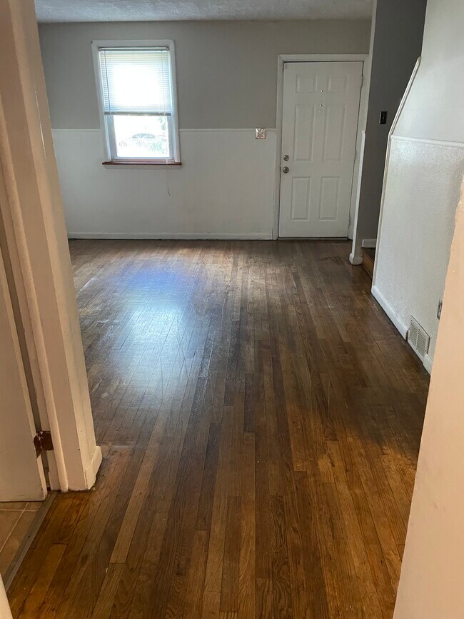 Building Photo - 3219 Gwynns Falls Pky