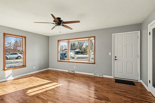 Foto del edificio - 6316 Belmont Pl