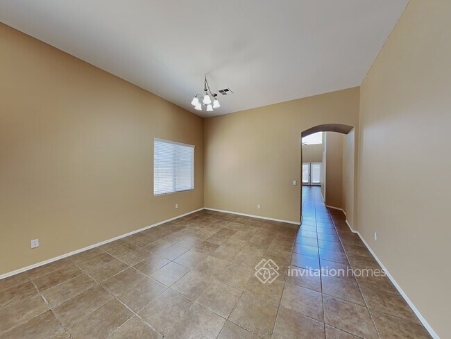 Foto del edificio - 1441 E Thornton Ave