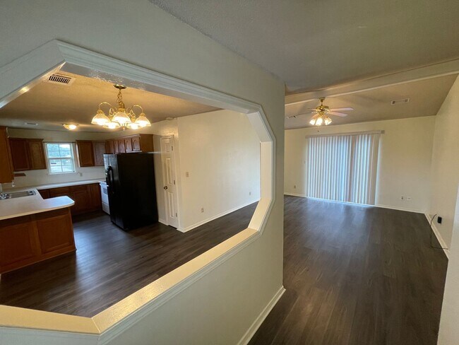 Foto del edificio - Gorgeous 3 Bed / 2 Bath Home in Van Buren