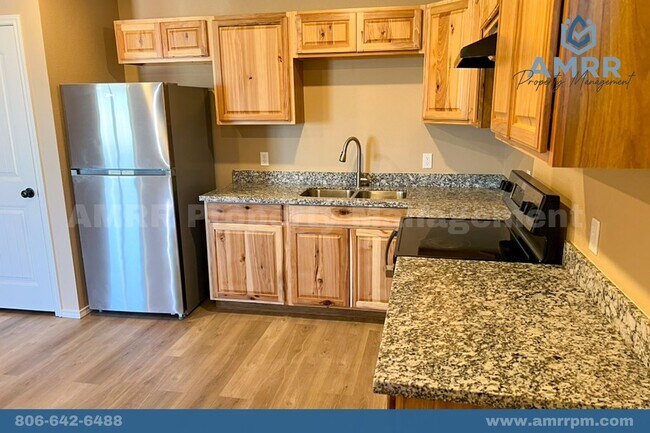 Foto del edificio - 3 Bedroom Home Available!