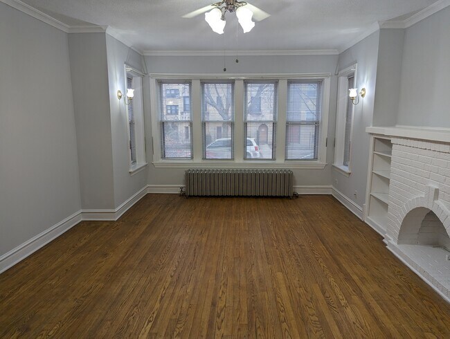 Foto del edificio - 5650 N Spaulding Ave