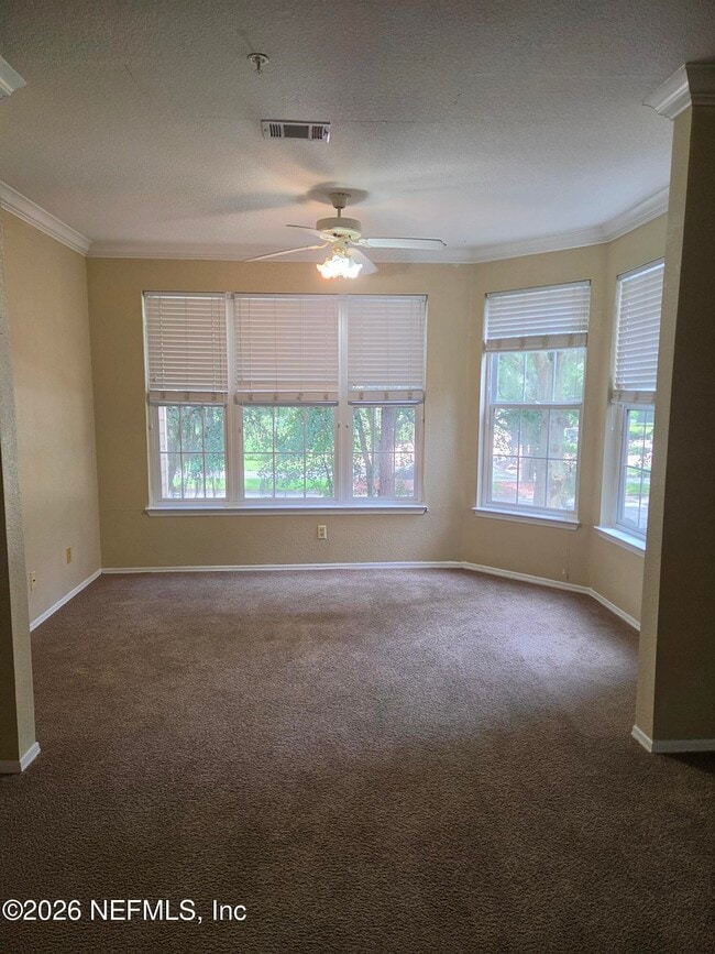 Foto del edificio - 13810 Sutton Park Dr N