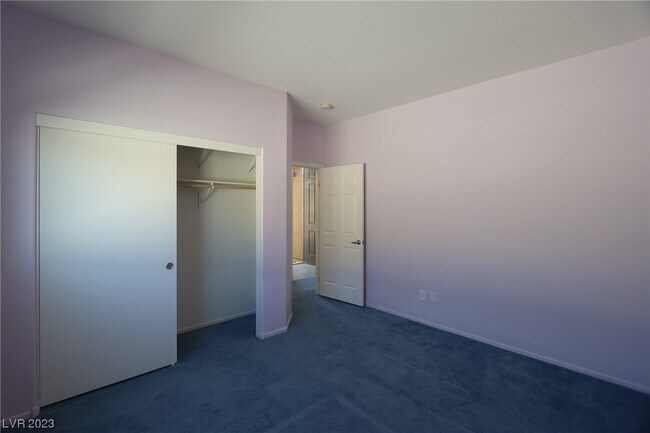 Foto del edificio - 6472 Centennial Rd