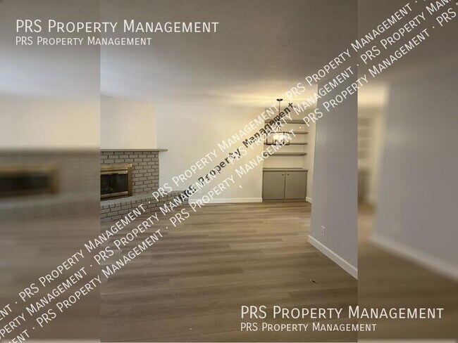 Building Photo - Gorgeous Family Home!