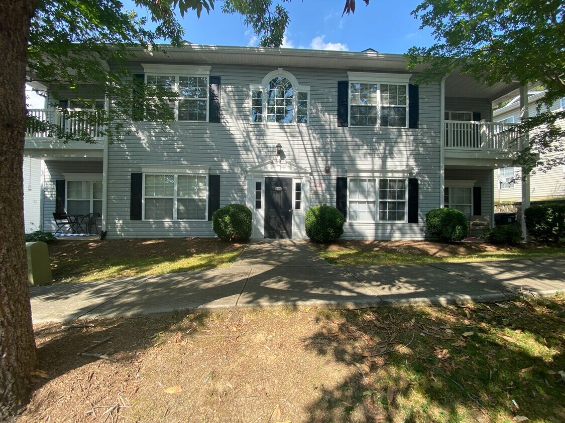 21247 Hickory St Unit B, Cornelius, NC 28031 Condo for Rent in