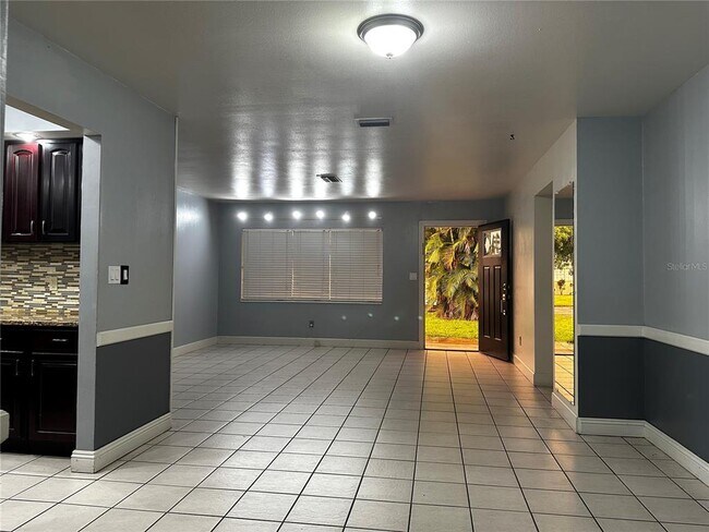 Building Photo - 6028 Mornay Dr