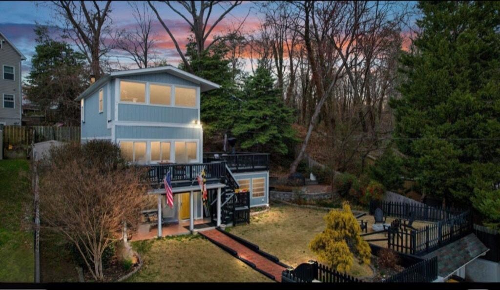 Primary Photo - 720 Shore Rd