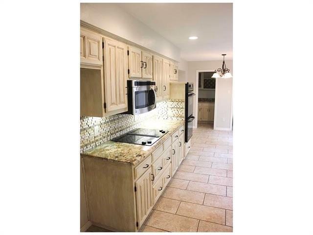 Foto del edificio - 6719 Crestland Ave