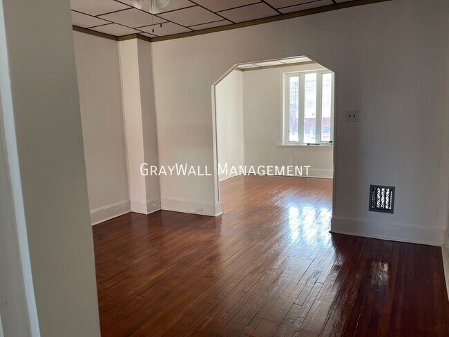 Photo - 4715 Benner St Townhome