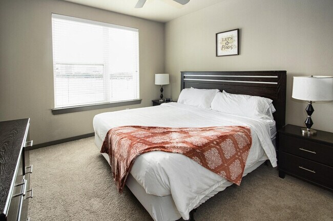 Foto del edificio - 7216 Staffordshire Blvd