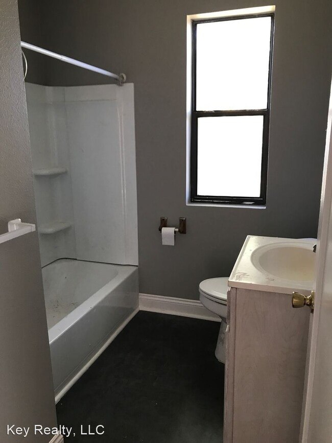 Foto del edificio - 3 br, 1 bath House - 1408 Yoist