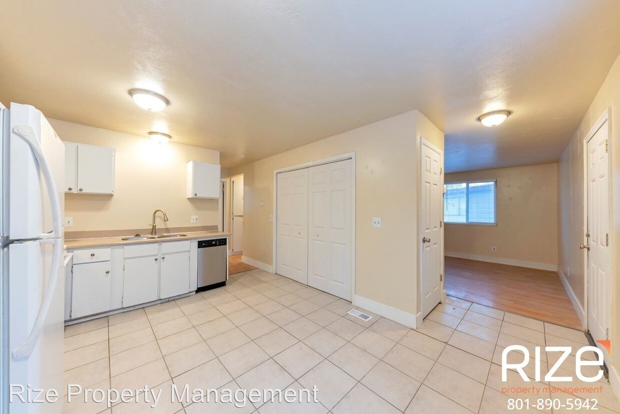 Primary Photo - 1787 Kimberly Cir