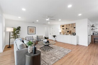 Building Photo - 5023 Redstart St