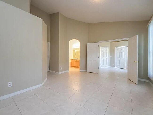 Foto del edificio - 13342 Luxbury Loop