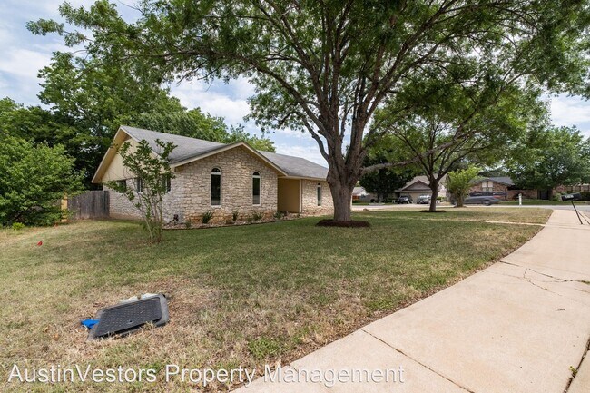 Building Photo - 3 br, 2 bath House - 1707 Remuda Circle