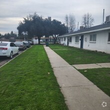 Building Photo - 3 E San Joaquin St