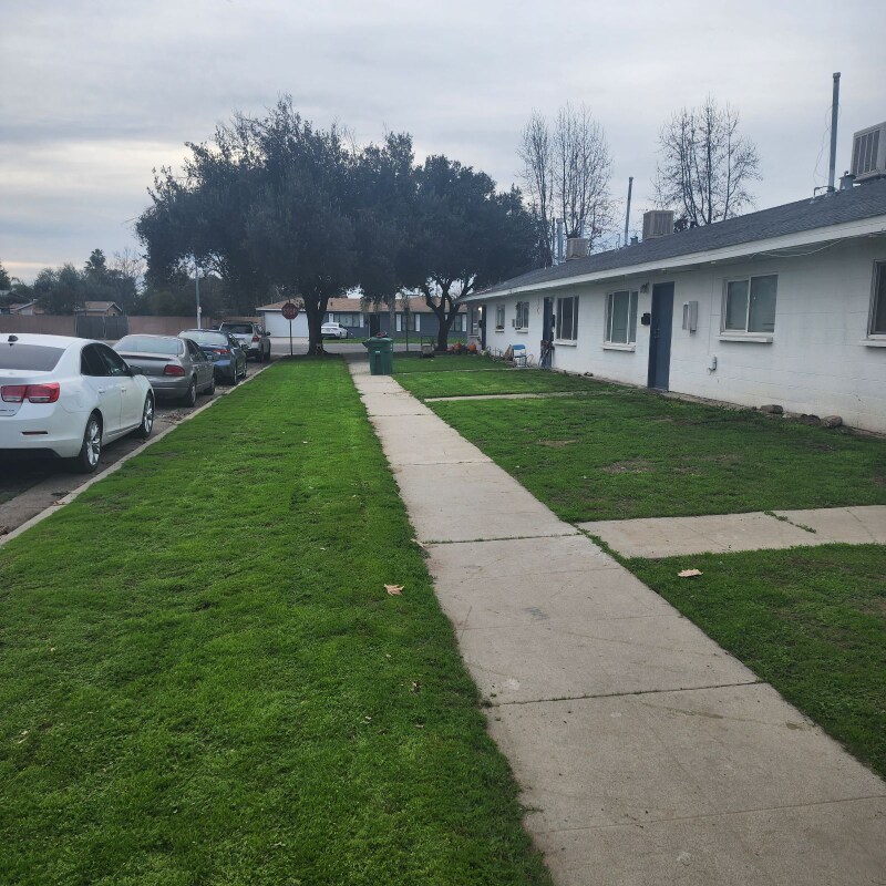 Foto principal - 3 E San Joaquin St