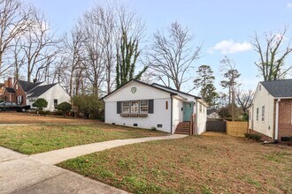 Building Photo - 2623 Beechwood St