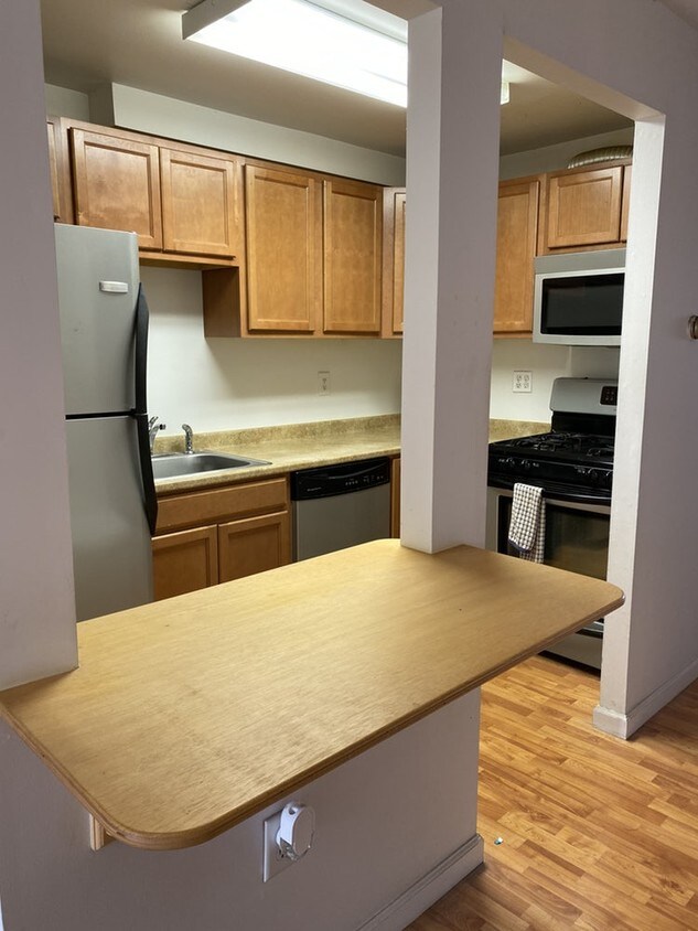 Foto principal - 611 Roxborough Ave
