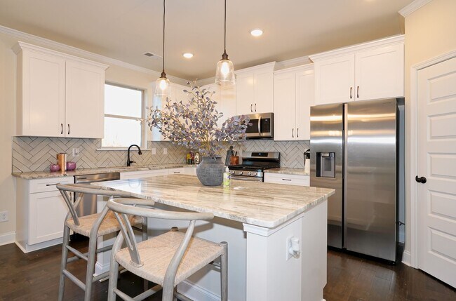 Foto del edificio - BRAND NEW 5 Bedroom Home in Braselton!