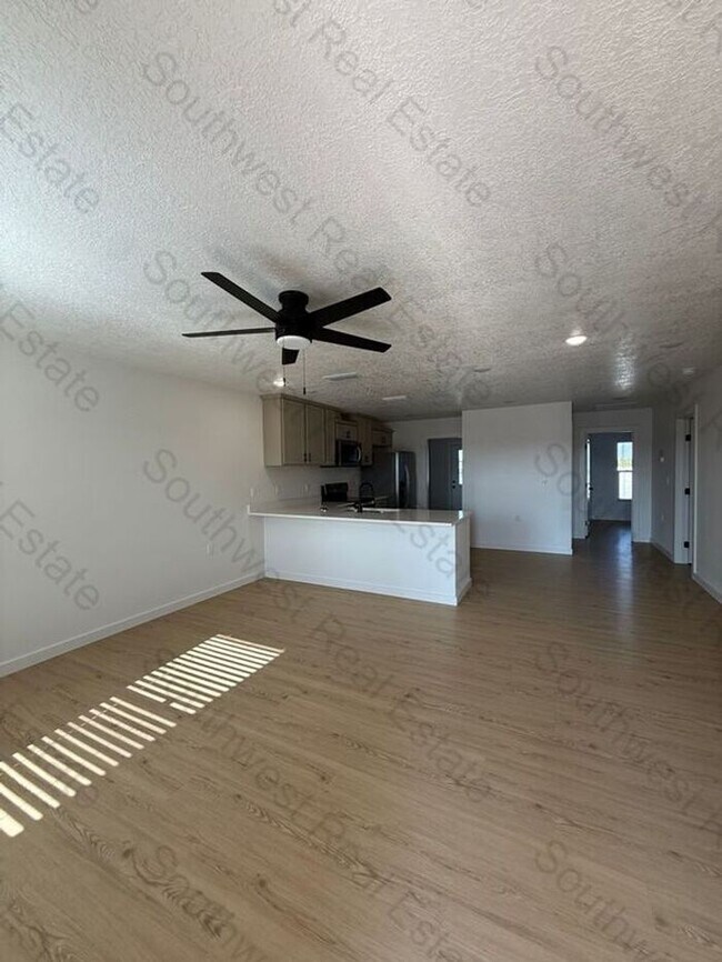 Building Photo - Brand new 2 bedroom 2 bath duplex