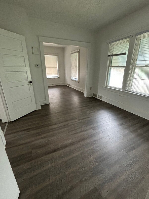 Foto del edificio - 10801 Sandusky Ave
