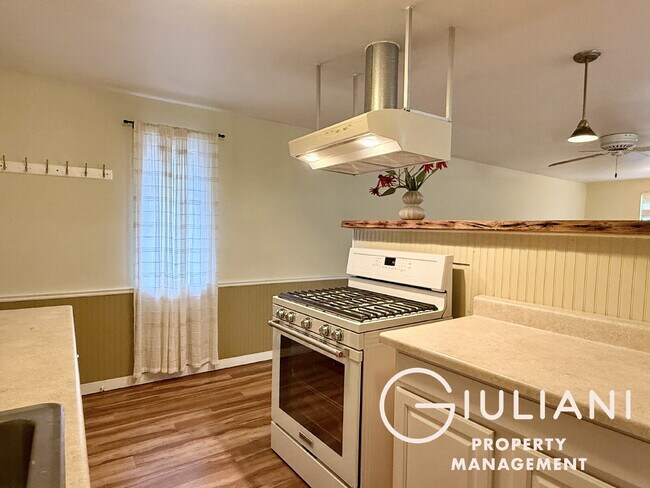 Foto del edificio - Charming 1-Bedroom Unit in San Anselmo!