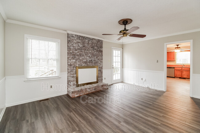 Building Photo - 4 Sage Brush Ct