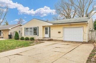 Building Photo - 19 Delaine Dr