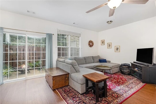 Building Photo - Mauldin Home Available Now!