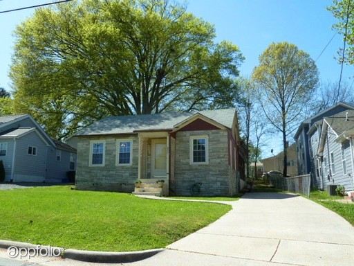 Primary Photo - 227 N Roberson St