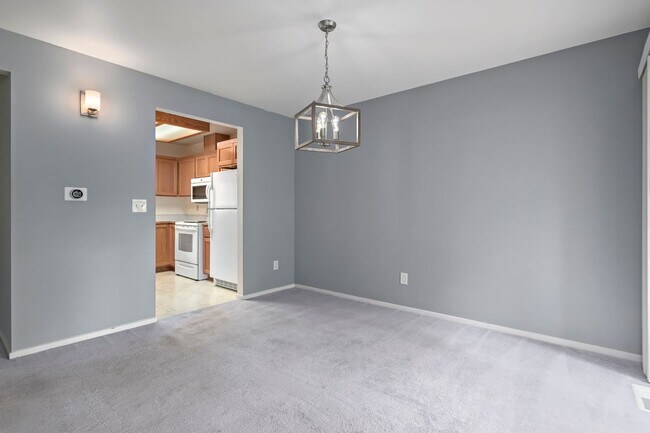 Foto del edificio - 3 Bedroom and 2.5 Bath Townhouse