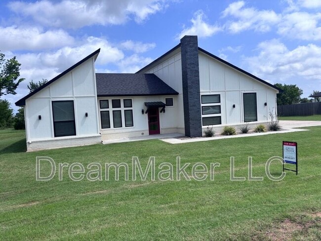 Building Photo - 993 Flowers Dr