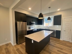 Building Photo - 8049 Cedric Mah Rd