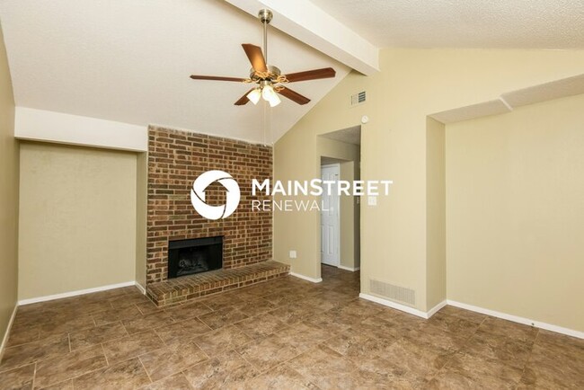 Foto del edificio - 6407 Woods Edge Dr