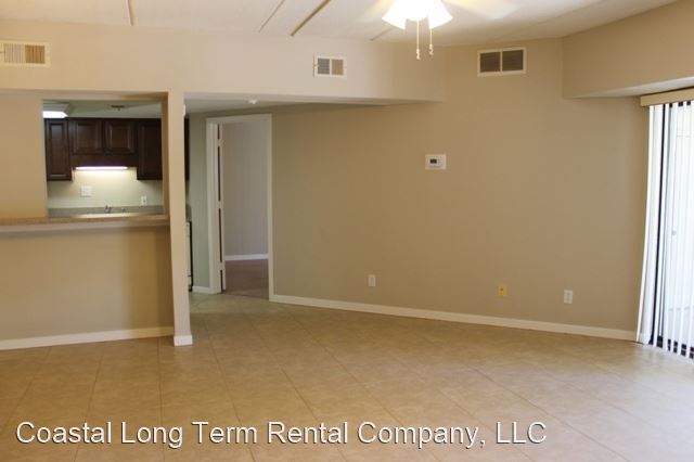 Building Photo - 10 S Forest Beach Dr