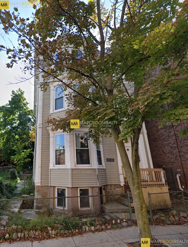 Building Photo - 49 Delle Ave