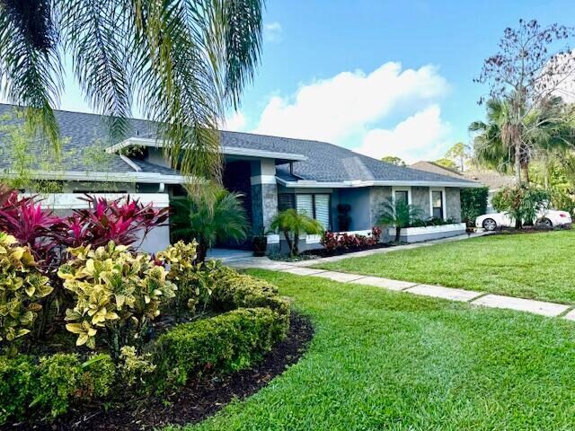 Foto del edificio - 13718 Callington Dr