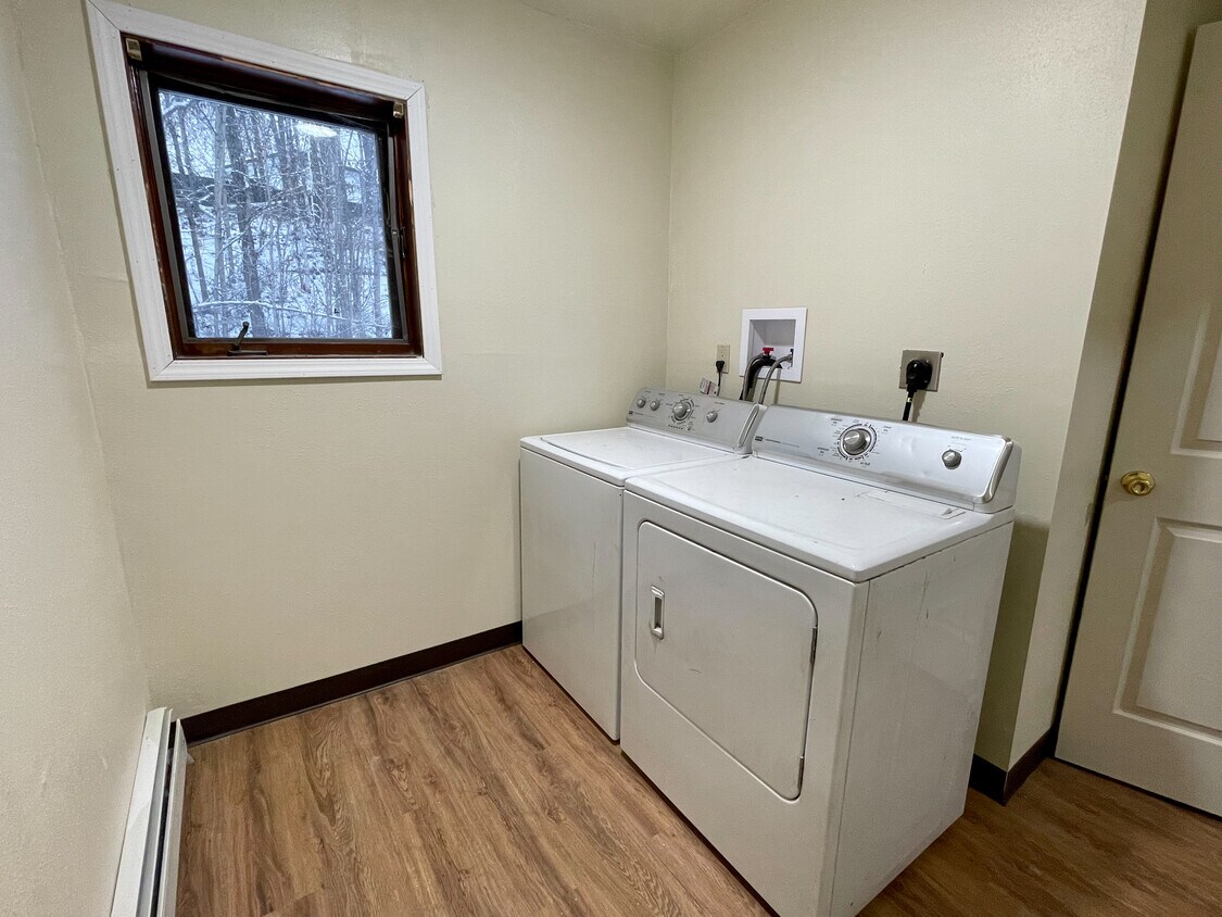 Foto principal - 4772 Glasgow Dr