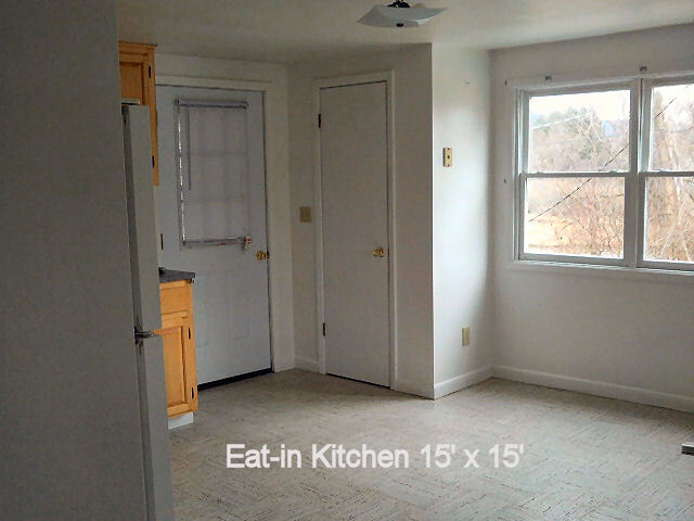 Building Photo - 10 Greenwich St