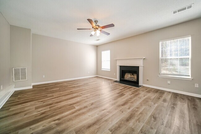 Building Photo - 9307 Deer Crossing Dr