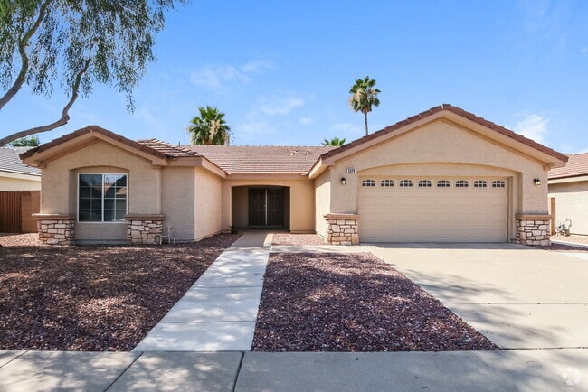 Building Photo - 3329 E Wahalla Ln