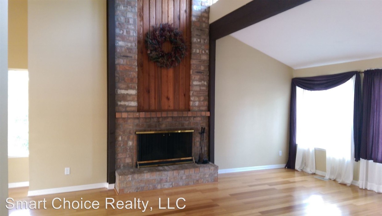 Primary Photo - 15611 SE 178th Pl