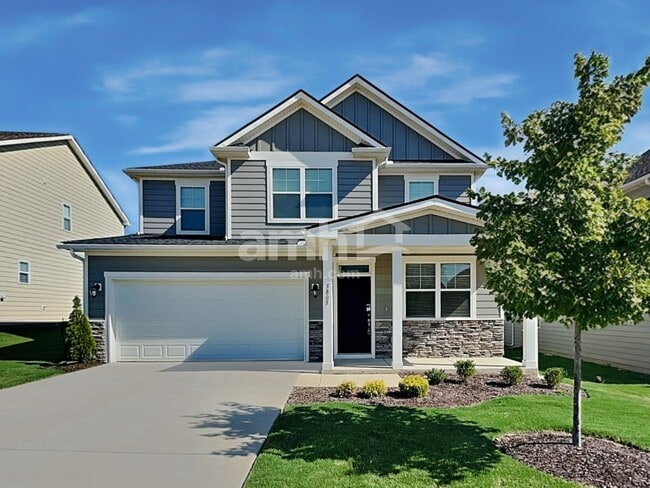Building Photo - 2573 Highwood Blvd