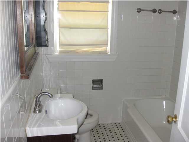 Foto del edificio - 2404 S Hillwood Dr