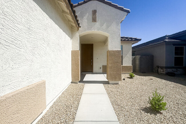 Building Photo - House at Lower Buckeye Rd/Watson! JOIN THE...