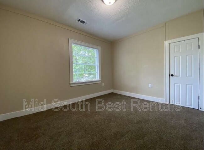 Foto del edificio - 914 W 23rd St