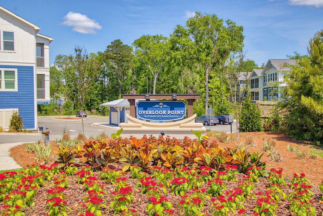 Overlook Point Apartments in Charleston, SC