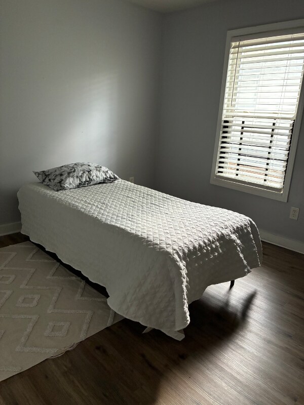 Foto principal - 2996 1st Ave SW